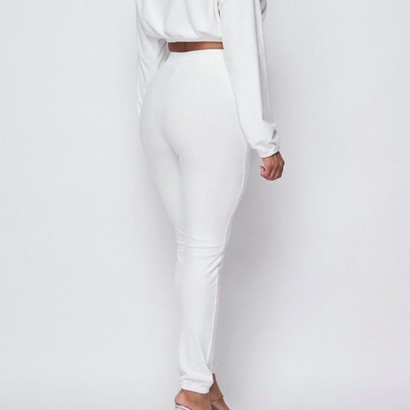 Two piece white set - Picture 3 of 4